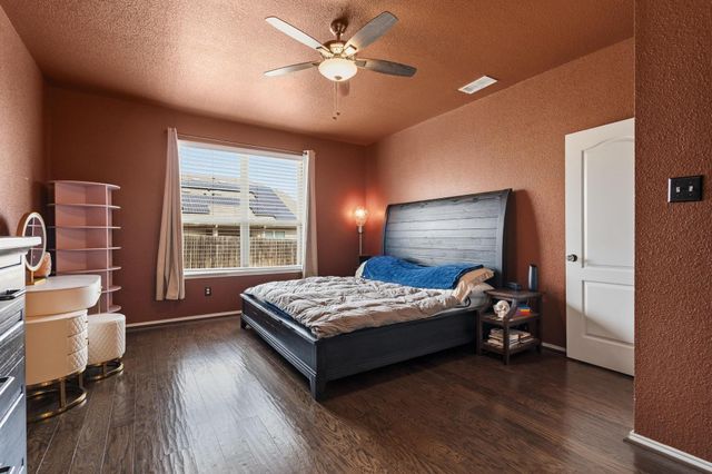 5513 Wharfside Place, Denton, TX 76208