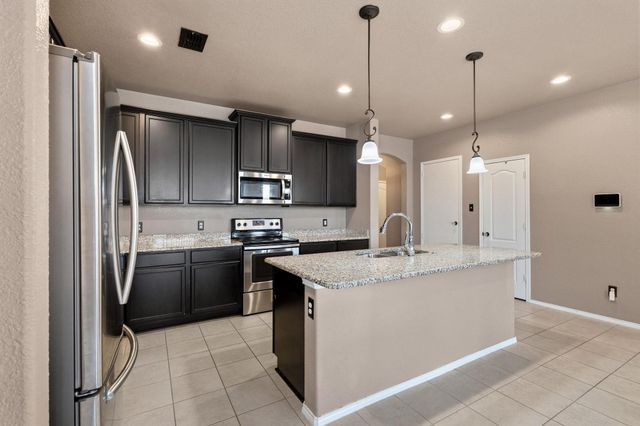 5513 Wharfside Place, Denton, TX 76208