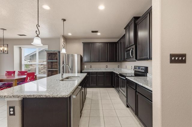 5513 Wharfside Place, Denton, TX 76208