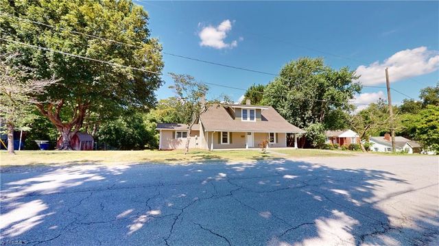 1023 Spring Street, Mount Airy, NC 27030