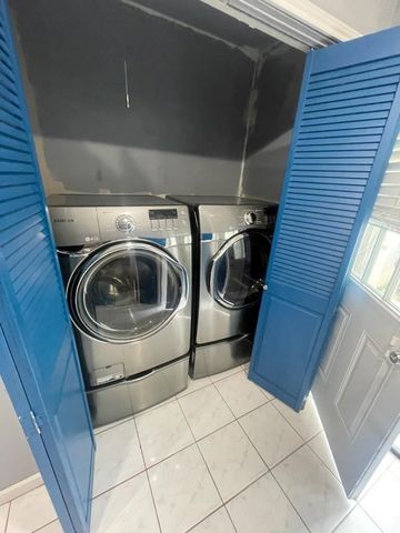 12 Barcelona Court, Missouri City, TX 77459