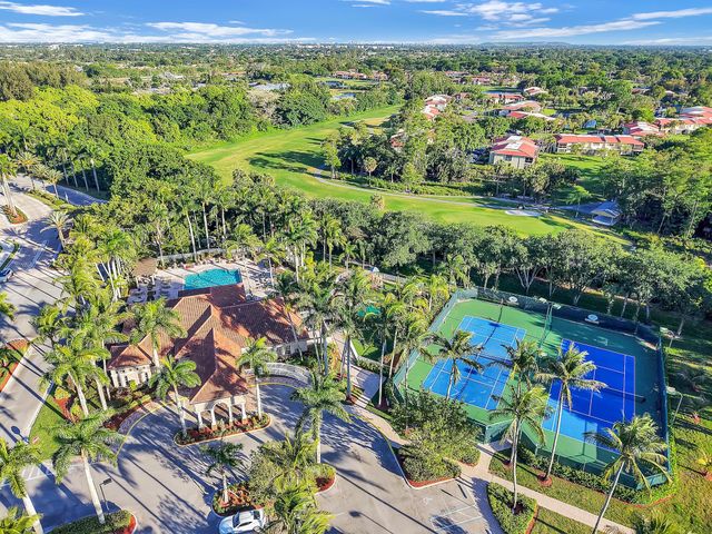8297 Via Leonessa, Boca Raton, FL 33433