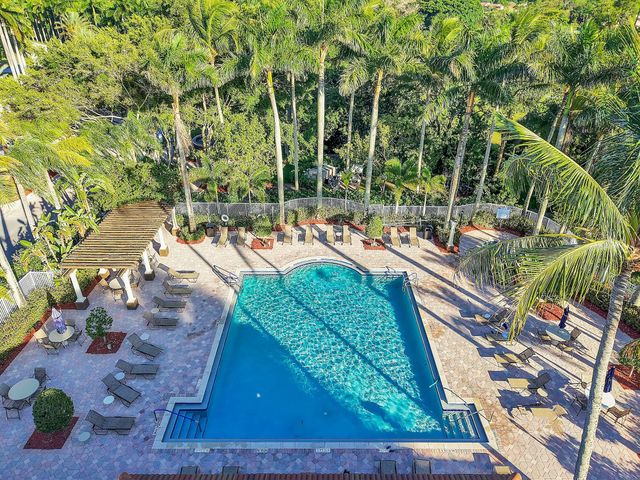 8297 Via Leonessa, Boca Raton, FL 33433