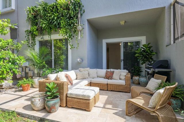 8297 Via Leonessa, Boca Raton, FL 33433