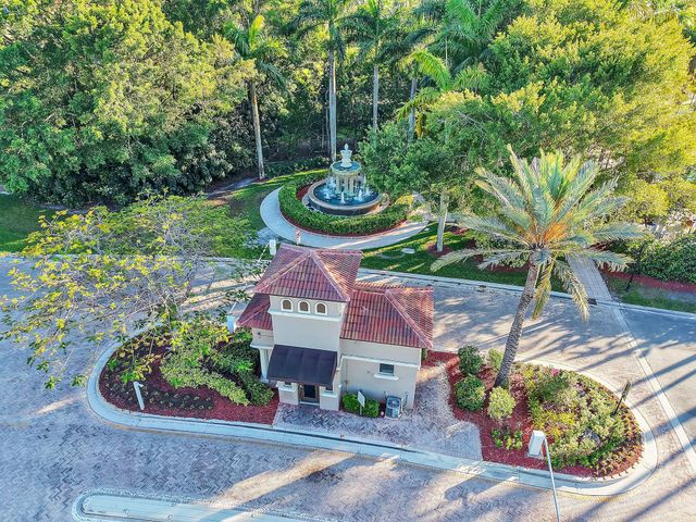 8297 Via Leonessa, Boca Raton, FL 33433