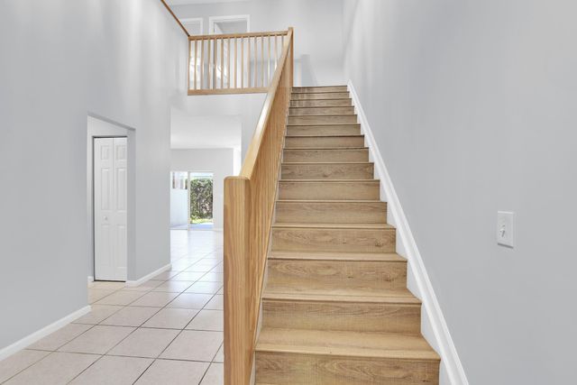 8297 Via Leonessa, Boca Raton, FL 33433