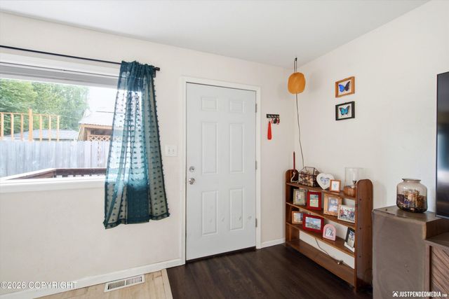4309 Cope Street, Anchorage, AK 99503