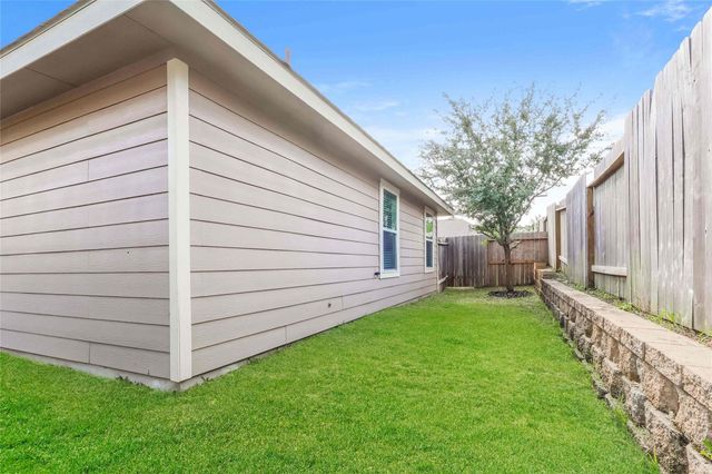 2931 Karin Crest Lane, Conroe, TX 77304
