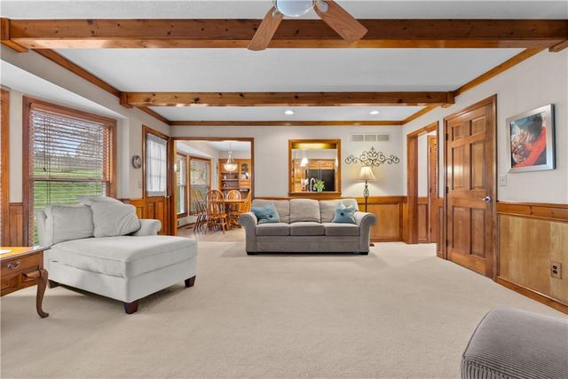 311 NE Wicklow Court, Lee's Summit, MO 64064