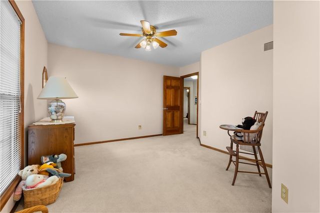 311 NE Wicklow Court, Lee's Summit, MO 64064