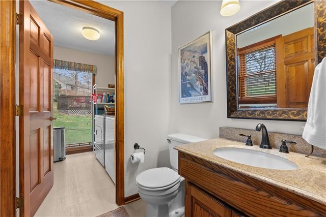 311 NE Wicklow Court, Lee's Summit, MO 64064