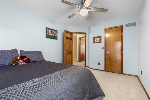 311 NE Wicklow Court, Lee's Summit, MO 64064