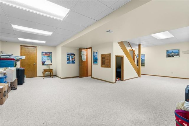 311 NE Wicklow Court, Lee's Summit, MO 64064