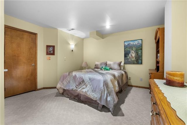 311 NE Wicklow Court, Lee's Summit, MO 64064