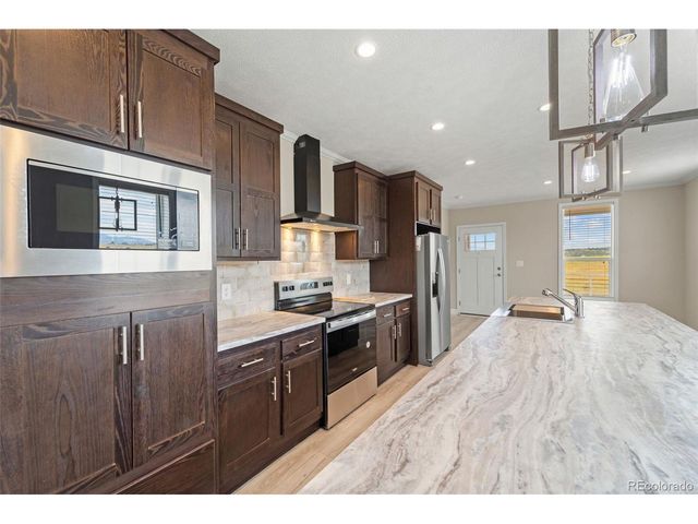 4828 Hicklin Dr, Colorado City, CO 81019