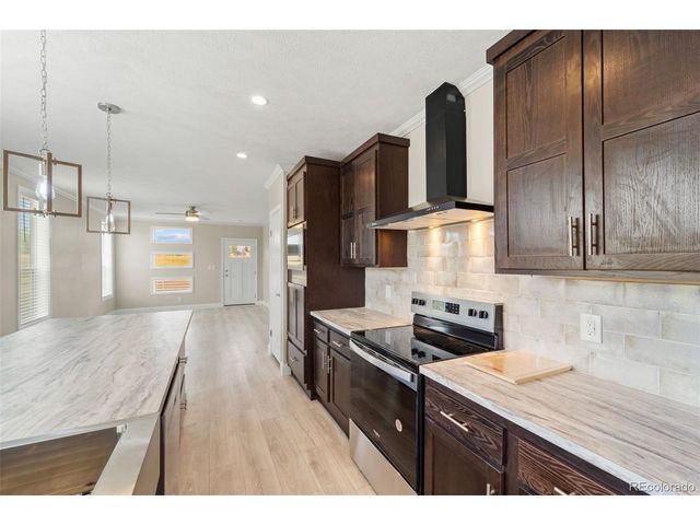 4828 Hicklin Dr, Colorado City, CO 81019