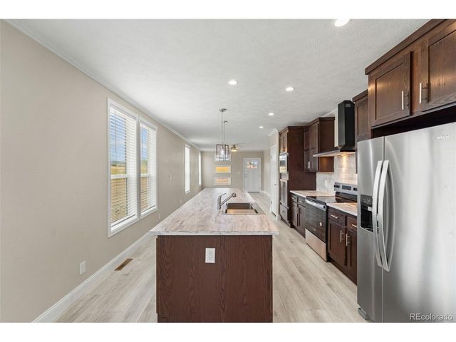 4828 Hicklin Dr, Colorado City, CO 81019