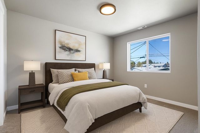 921 E Everett Ave, Spokane, WA 99207