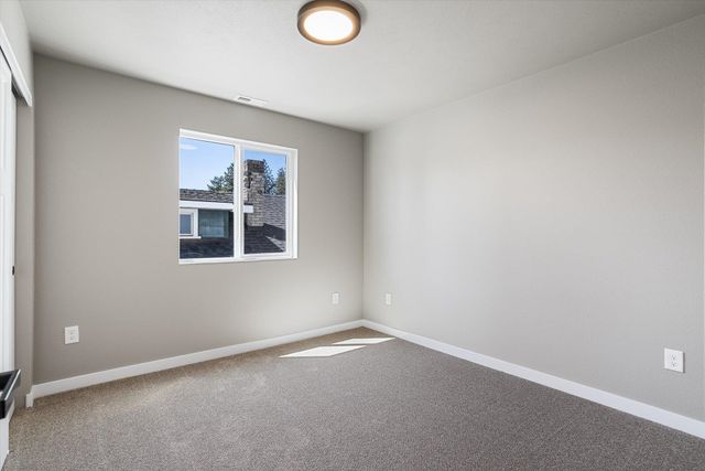 921 E Everett Ave, Spokane, WA 99207