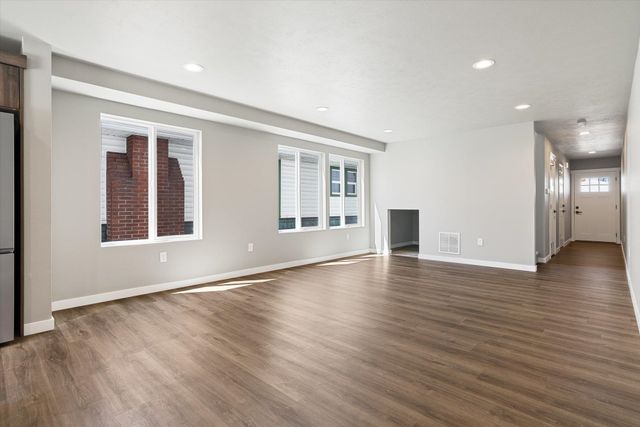 921 E Everett Ave, Spokane, WA 99207