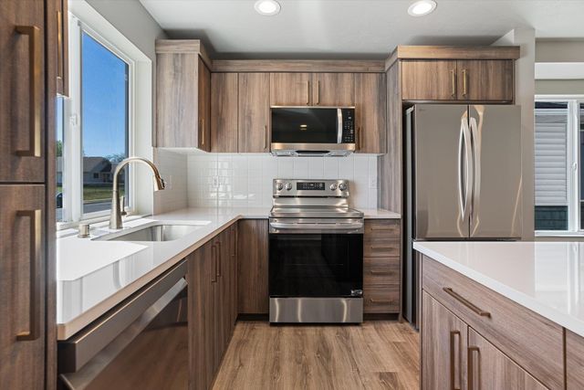 921 E Everett Ave, Spokane, WA 99207