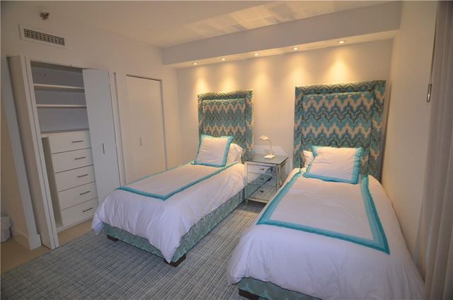 19355 Turnberry Way 7-L, Aventura, FL 33180