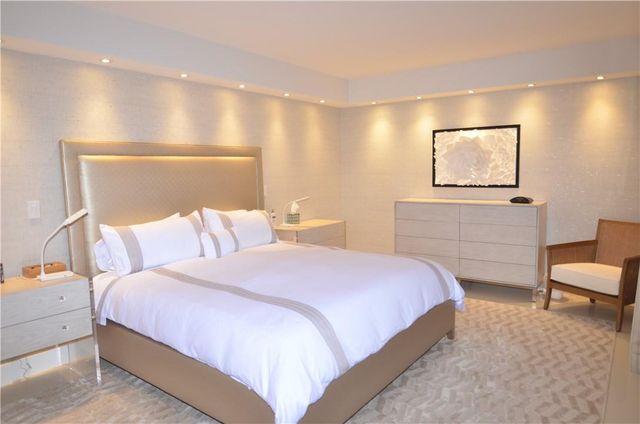 19355 Turnberry Way 7-L, Aventura, FL 33180