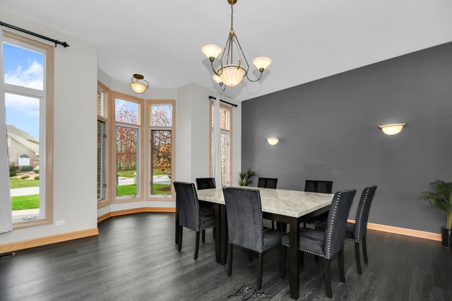 20602 Abbey Drive, Frankfort, IL 60423