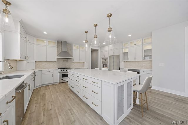 5628 Dorothy Circle, Clarence, NY 14032