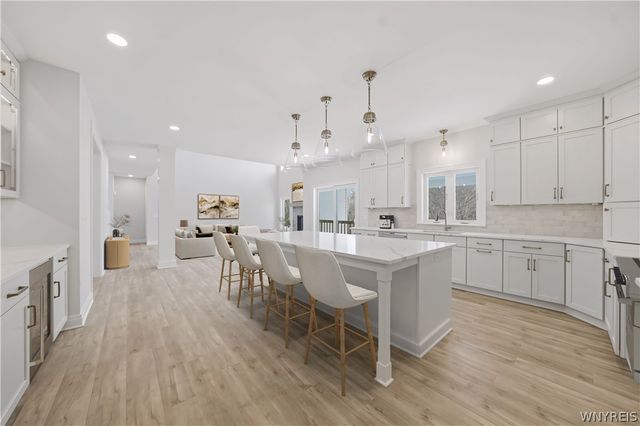 5628 Dorothy Circle, Clarence, NY 14032