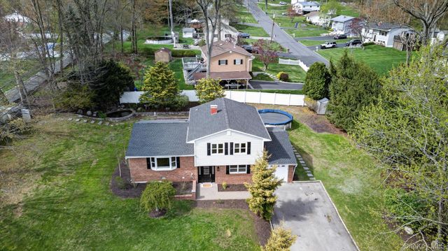 24 Somerston Road, Yorktown Heights, NY 10598