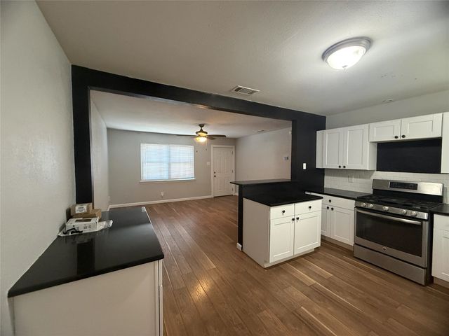 2374 Talco Dr, Dallas, TX 75241