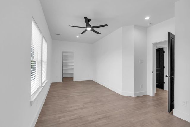 8136 Chateau Street, Houston, TX 77028