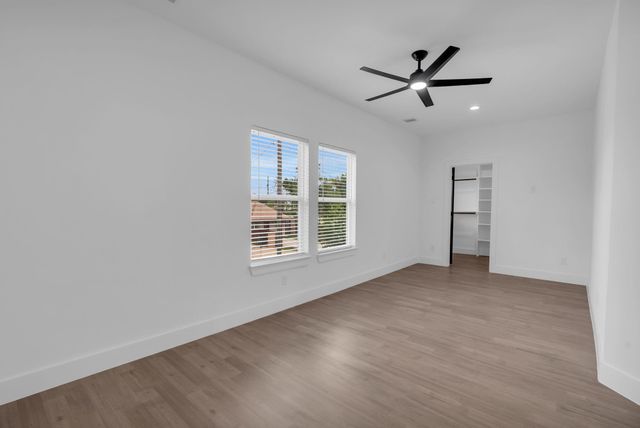 8136 Chateau Street, Houston, TX 77028