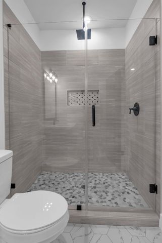 8136 Chateau Street, Houston, TX 77028