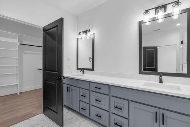 8136 Chateau Street, Houston, TX 77028