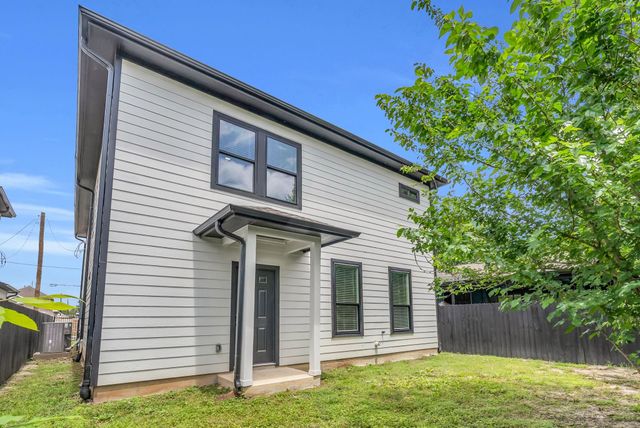 8136 Chateau Street, Houston, TX 77028