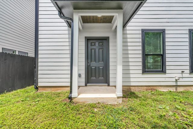 8136 Chateau Street, Houston, TX 77028