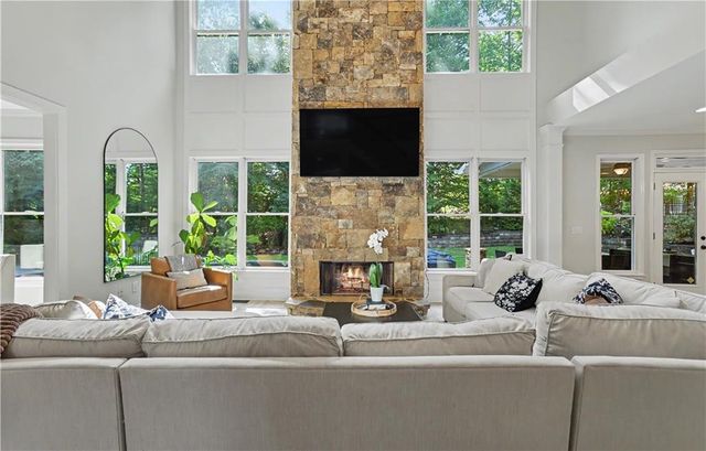 3610 Lively Oak Drive, Jefferson, GA 30549