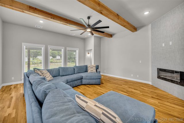 709 N 24th Street, Collinsville, OK 74021