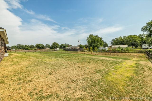 709 N 24th Street, Collinsville, OK 74021