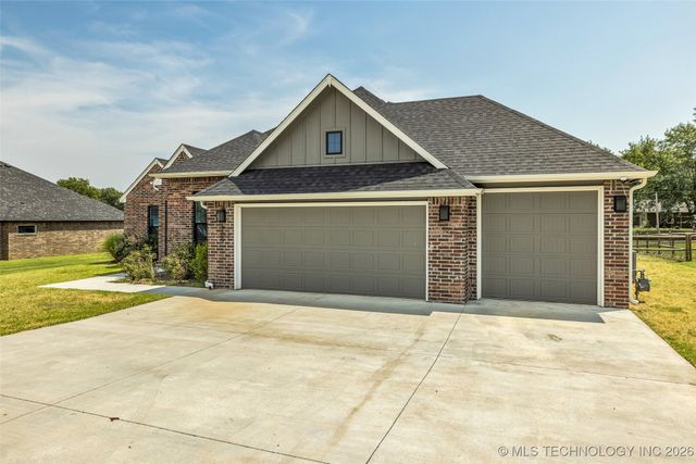 709 N 24th Street, Collinsville, OK 74021