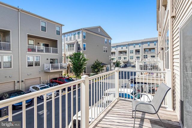 210-A PARK CENTRAL TER, Manassas Park, VA 20111