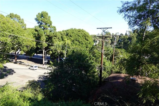 6845 Alta Loma Terrace, Los Angeles, CA 90068