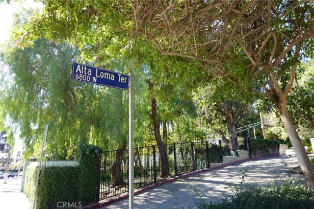 6845 Alta Loma Terrace, Los Angeles, CA 90068