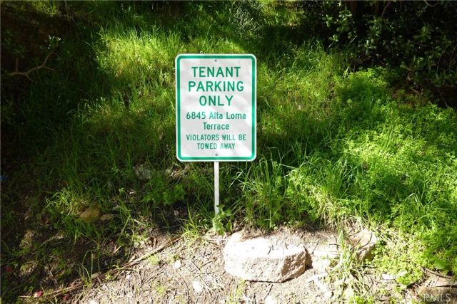 6845 Alta Loma Terrace, Los Angeles, CA 90068