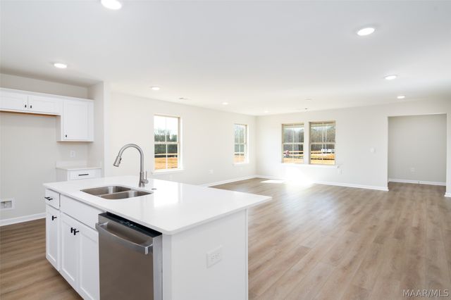 36 Coolidge Drive, Wetumpka, AL 36092