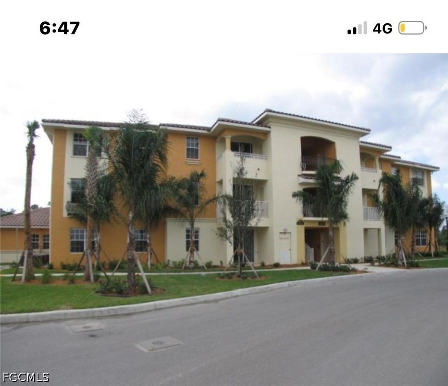 3957 Pomodoro CIR 301, Cape Coral, FL 33909