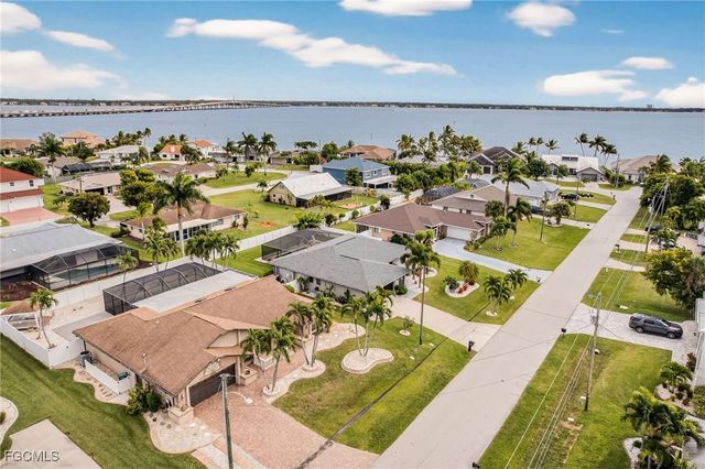 2531 SE 25th AVE, Cape Coral, FL 33904