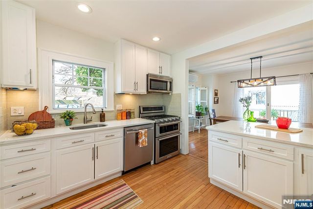 14 Northview Avenue, Montclair, NJ 07043